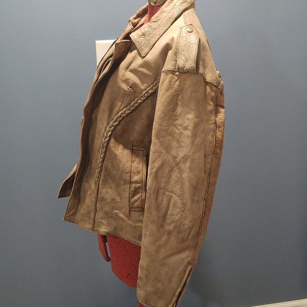 Genuine leather jacket - Picture 2 of 4